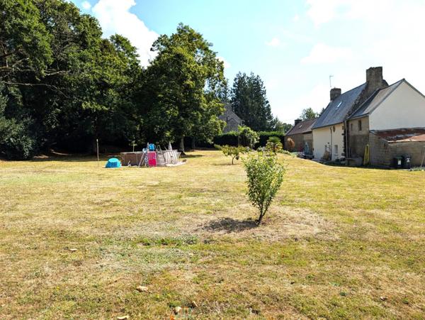 Charmante longère avec T2 indépendant sur 3400 m2