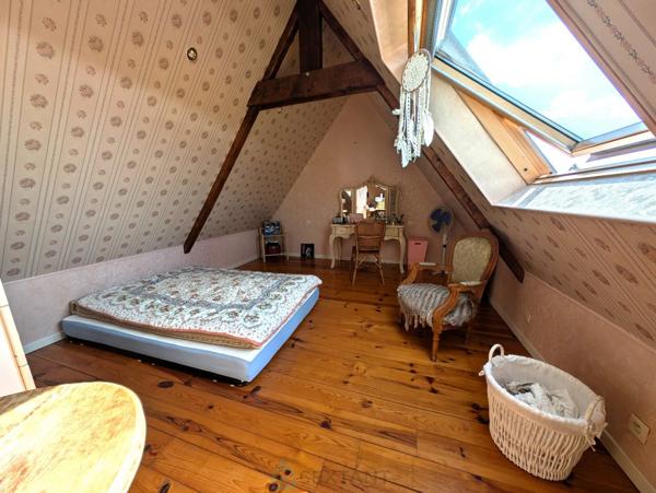 Charmante longère avec T2 indépendant sur 3400 m2