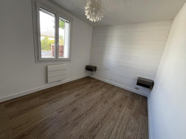 Maison à louer 940 € CC Marmagne 7 p 115 m² DPE D