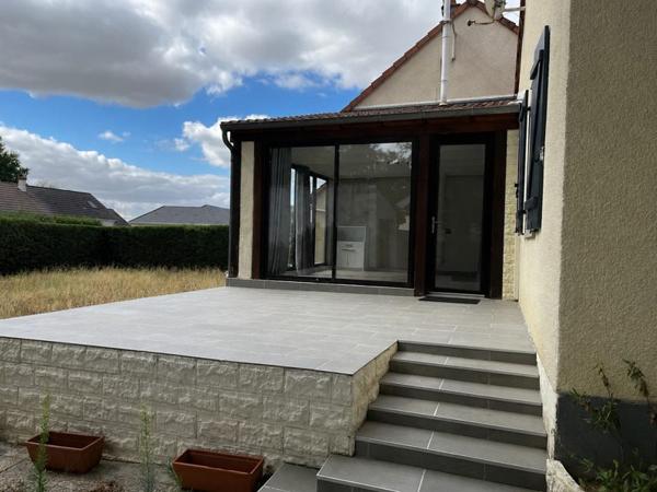 Maison à louer 940 € CC Marmagne 7 p 115 m² DPE D
