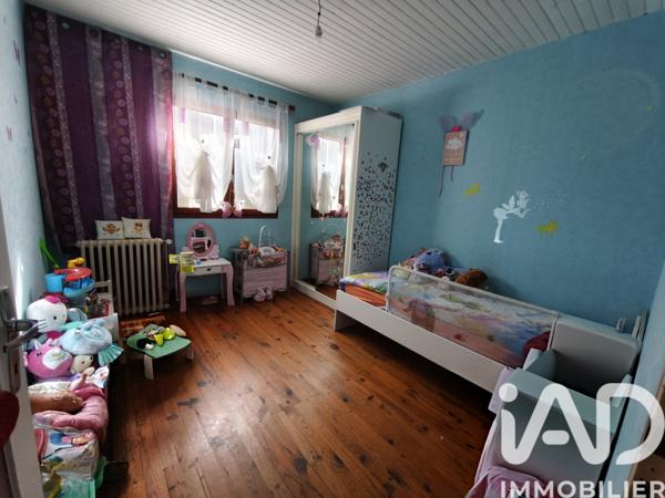 Maison à vendre 5 pièces 120 m² Cours-de-Pile