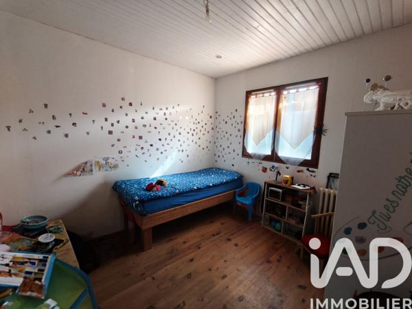 Maison à vendre 5 pièces 120 m² Cours-de-Pile