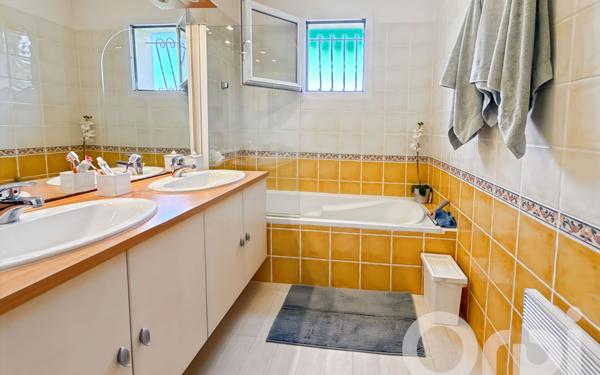 Maison à vendre    4 pièces •  Bollène