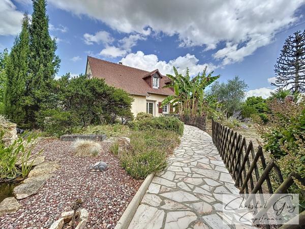 Maison traditionnelle 144 m² à vendre à Écommoy (72) – 4600 m², vie de plain-pied, dépendances, proche gare et commerces