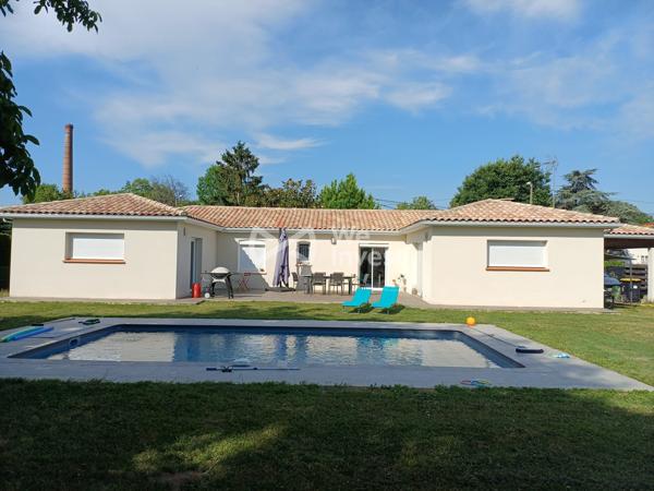 MAISON 8 pièces de 185m²   5 Chambres