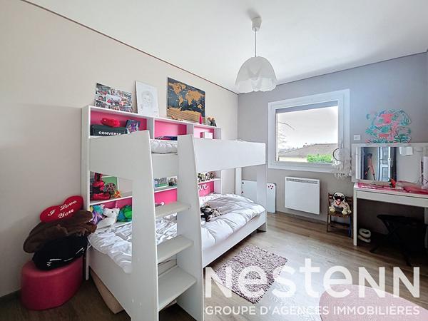 SAINT LAURENT DE MURE - Maison individuelle de 185 m² environ avec jardin de 707 m²