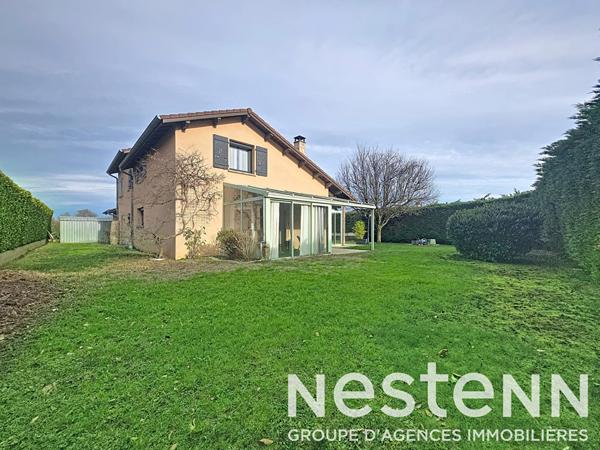 SAINT LAURENT DE MURE - Maison individuelle de 185 m² environ avec jardin de 707 m²