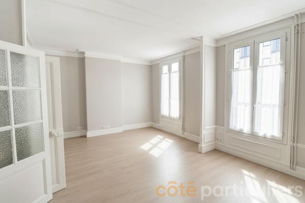 Location
                Appartement70,85 m² - 3 Pièces -
                    ORLEANS (45000)