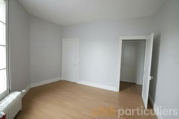 Location
                Appartement70,85 m² - 3 Pièces -
                    ORLEANS (45000)