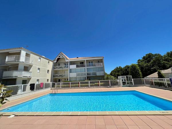APPARTEMENT à VAUX SUR MER