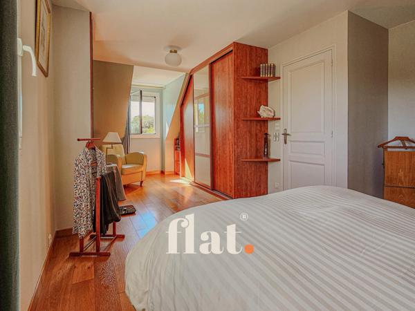 Maison
                                                                                                                                                                                                                                                                                                                        5 pièce(s)                                                                                                                                                                                                          4 chambre(s)                                                                                                                                                                                                          153  m²