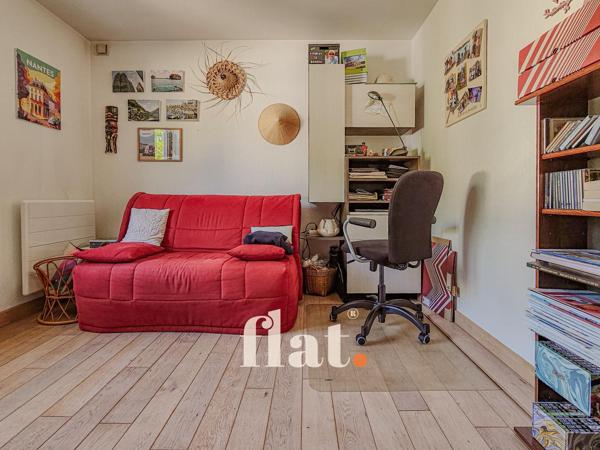 Maison
                                                                                                                                                                                                                                                                                                                        5 pièce(s)                                                                                                                                                                                                          4 chambre(s)                                                                                                                                                                                                          153  m²