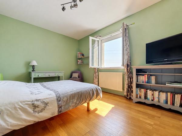 LENTILLY – Vue panoramique imprenable jusqu’à Fourvière pour cette vaste maison familiale
