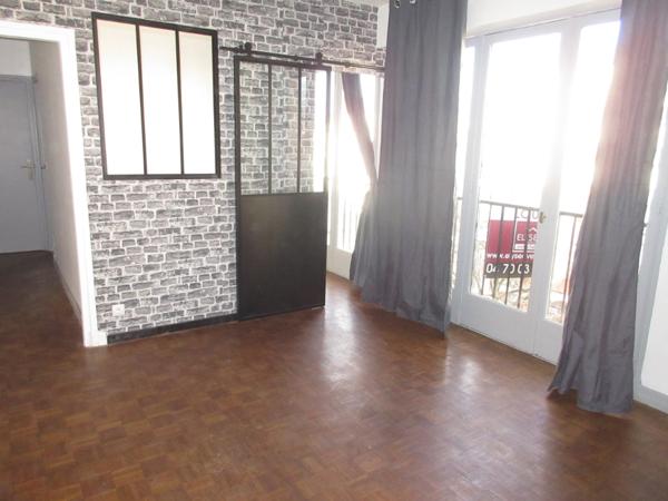 LOCATION APPARTEMENT F2 CENTRE VILLE MONTLUCON Montlucon