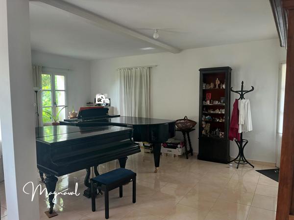 Beaumont-de-Lomagne (82500) Petite ferme rénové avec 26 Hectares en Lomagne (82)