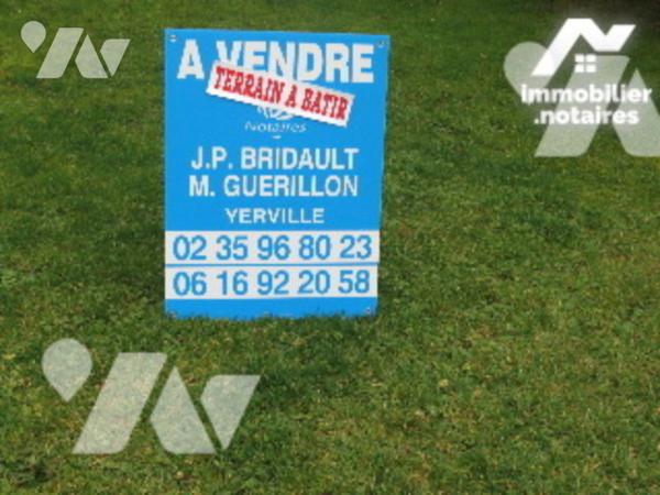 A 5mn de YERVILLE, une parcelle de terrain à bâtir d'environ 1710 m² pour construction maison.