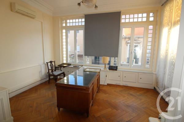 Appartement Local à vendre  1 pièce - 55,67 m2 MENTON - 06