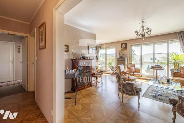 Appartement 3/4 Pièces traversant avec balcons dans résidence service