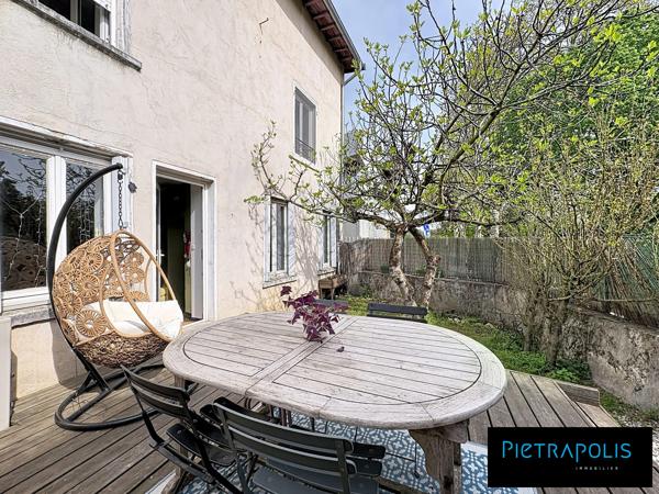 Appartement T4 avec jardin et entrée indépendante