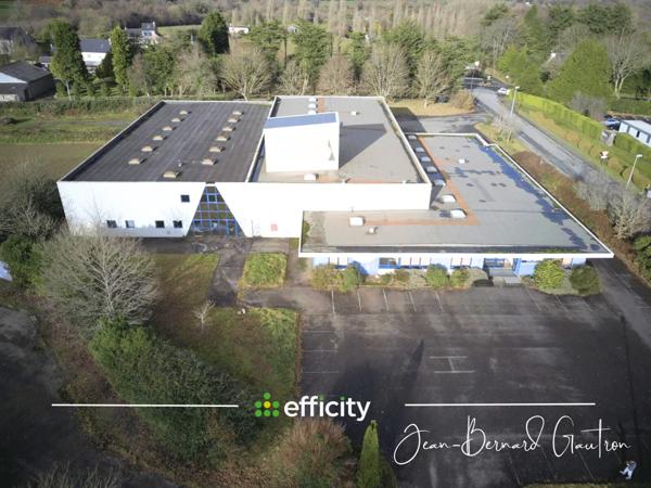 Local Commercial 6 pièces - 2650 m²