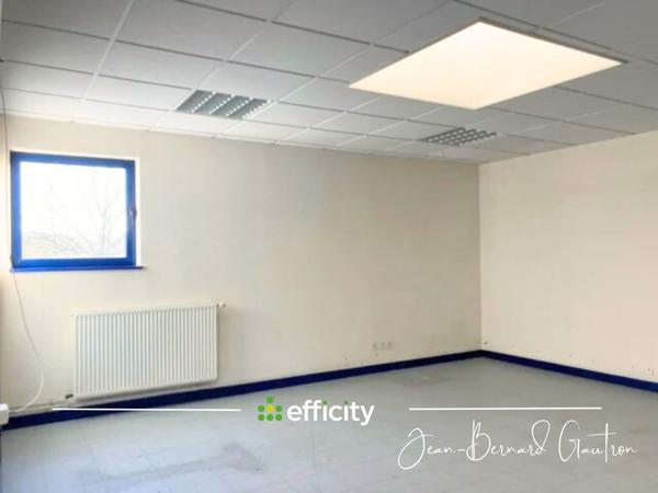 Local Commercial 6 pièces - 2650 m²