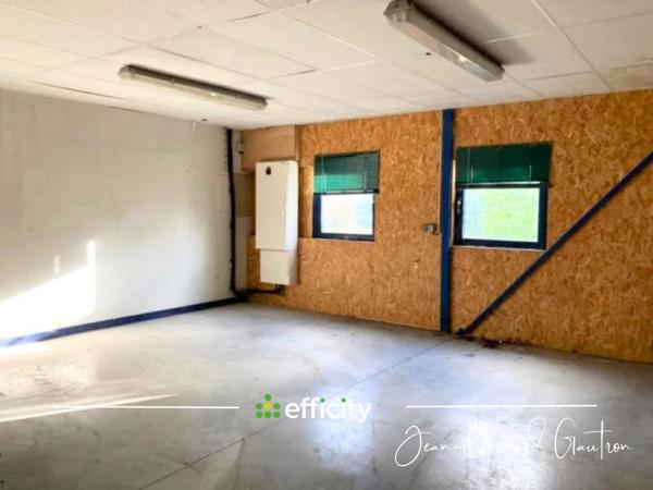 Local Commercial 6 pièces - 2650 m²