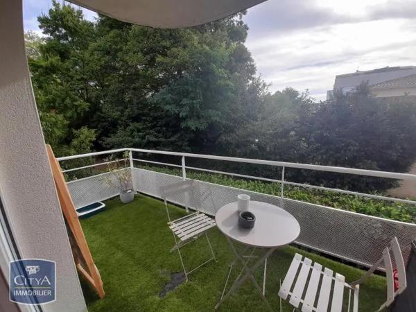 Appartement à louer 2 pièces 47.96m² Pau (64000)