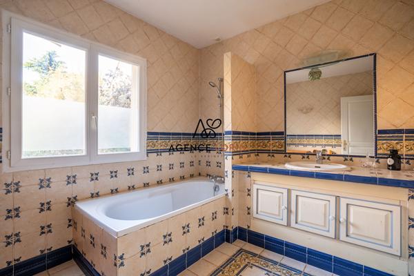 Maison Carrières-sur-Seine - 310,06 m² - 8 pièces Carrieres sur seine Maison Carrières-sur-Seine - 310,06 m² - 8 pièces Carrieres sur seine