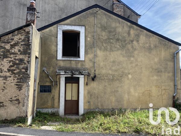 Maison 4 pièces de 42 m² à Bogny-sur-Meuse (08120)