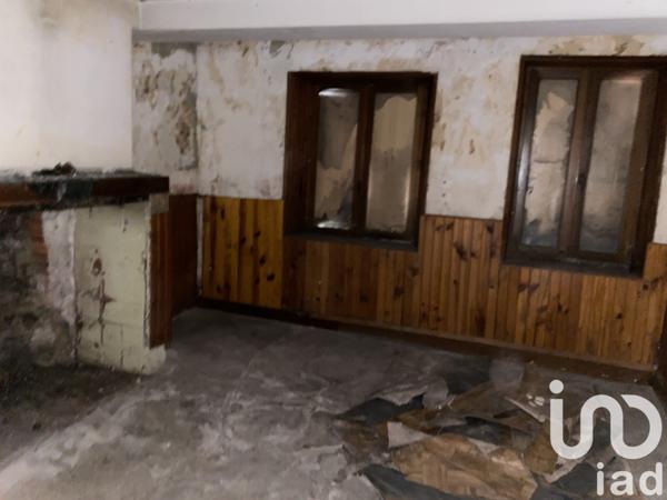 Maison 4 pièces de 42 m² à Bogny-sur-Meuse (08120)