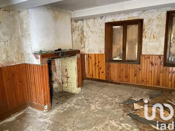 Maison 4 pièces de 42 m² à Bogny-sur-Meuse (08120)