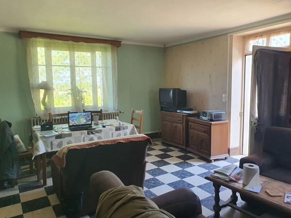 MAISON DE PAYS À VENDRE PROCHE SAINT AIGNAN