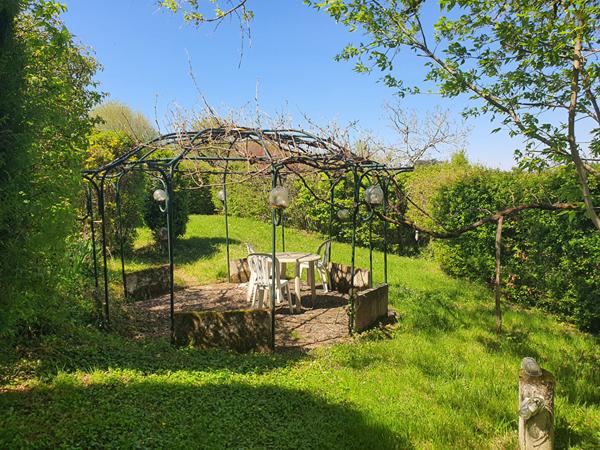 MAISON DE PAYS À VENDRE PROCHE SAINT AIGNAN