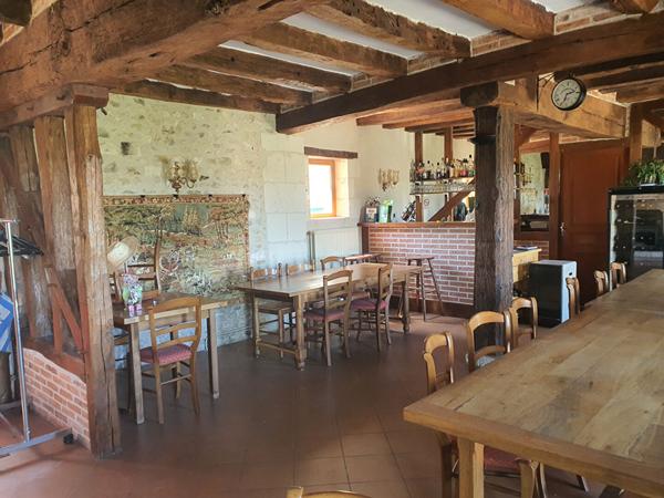 MAISON DE PAYS À VENDRE PROCHE SAINT AIGNAN