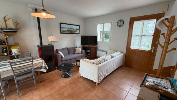 SAINT-PIERRE-QUIBERON - A vendre Maison de 80 m² sur un grand terrain de 1 000 m² proche de la Côte Sauvage