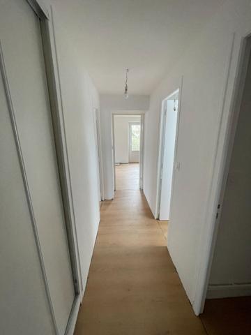 A LOUER FENEU Très bel appt Rénové de Type 3 de 72 m2 au 2ème étage