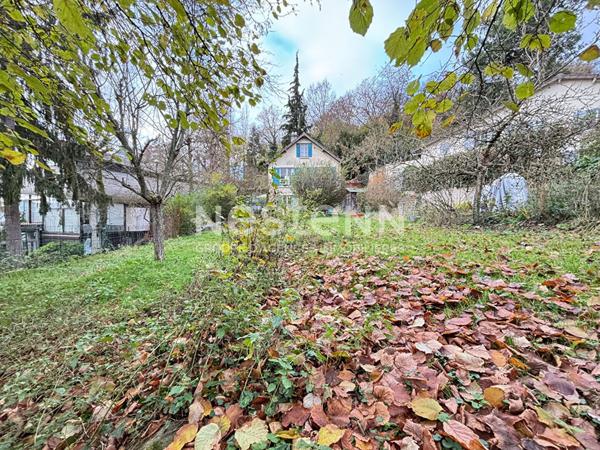 Terrain constructible Bièvres - Fond d'impasse - Bordé zone naturelle (Zone N) - Centre-ville à pied - Plateau de Saclay - Vélizy - Paris Sud - RER B / LIGNE V - Accès N118 / A10