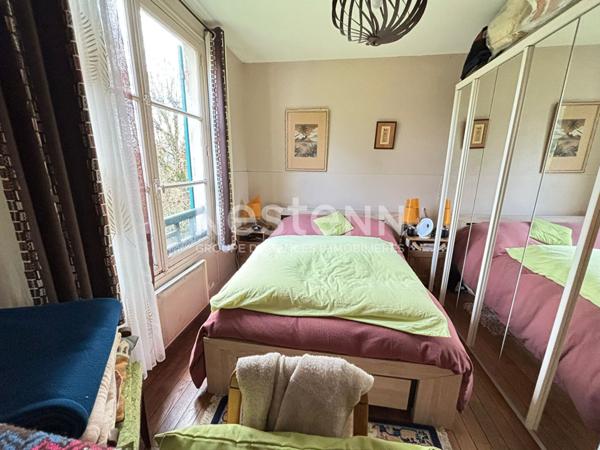 Terrain constructible Bièvres - Fond d'impasse - Bordé zone naturelle (Zone N) - Centre-ville à pied - Plateau de Saclay - Vélizy - Paris Sud - RER B / LIGNE V - Accès N118 / A10