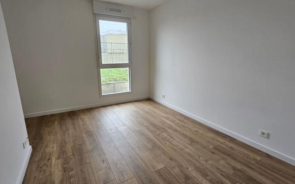 Appartement à vendre    3 pièces •  Romainville