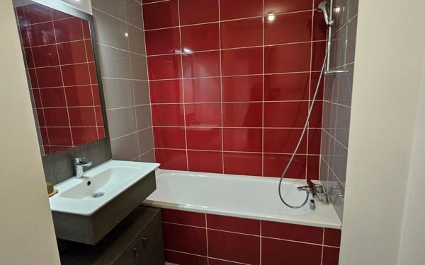 Appartement à vendre    3 pièces •  Romainville