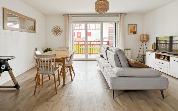 Appartement à vendre    3 pièces • 61,06 m2 Larressore