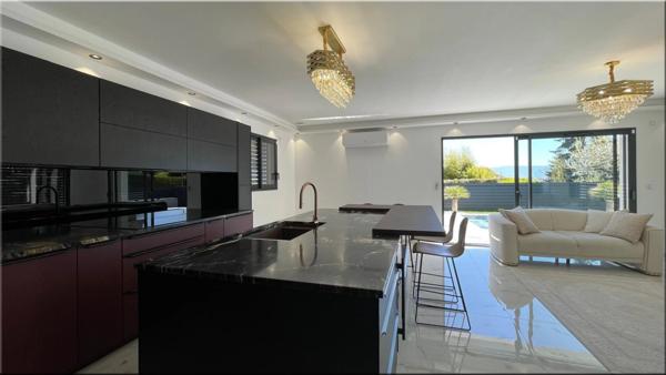Maison à vendre 4 pièces SERGY (01) Maison conteporaine 2025 avec piscine d'exception - une qualité qui se distingue.
