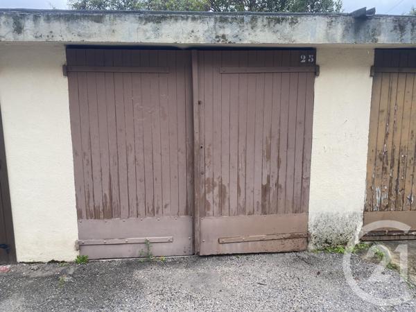 Parking à vendre  15 m2 TOULON - 83