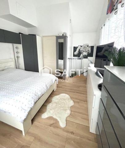 Jolie maison semi-individuelle