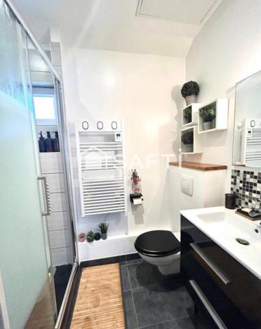 Jolie maison semi-individuelle