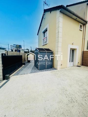 Jolie maison semi-individuelle