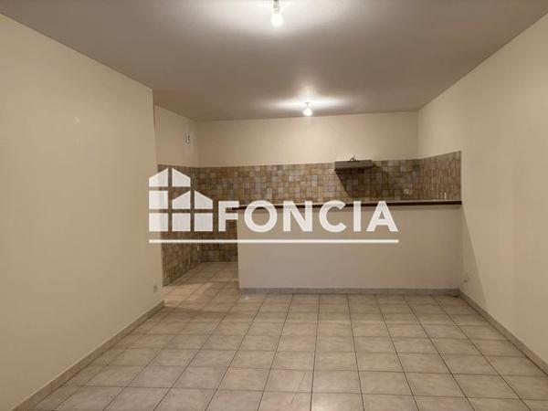 Location Appartement 3 pièces 70.04 m² - 28 RUE JULES FORMIGE Orange 84100