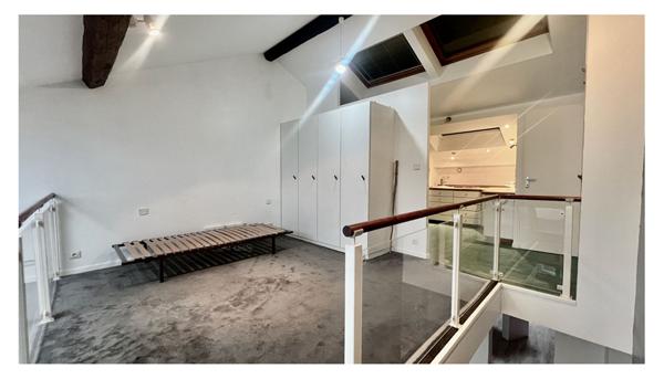 Appartement duplex sur la Place des Vosges