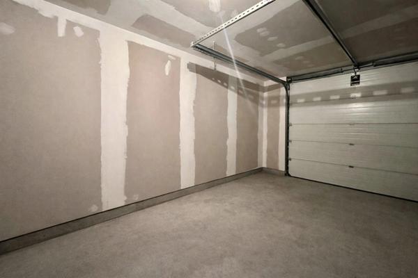 ROANNE - Maison à vendre - 95 m2 habitable - 3 CHAMBRES - COUR INTERIEUR - GARAGE