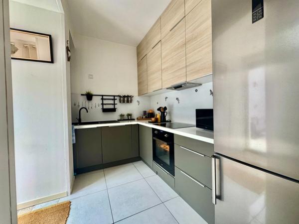 ROANNE - Maison à vendre - 95 m2 habitable - 3 CHAMBRES - COUR INTERIEUR - GARAGE